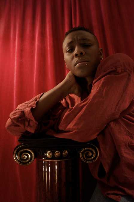 Alpha Maid announces debut album 'Is this a queue' and shares first single
